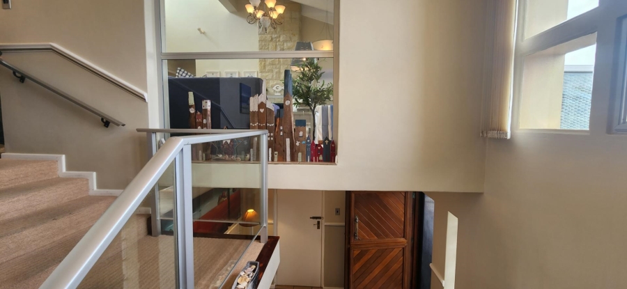 4 Bedroom Property for Sale in Glentana Western Cape